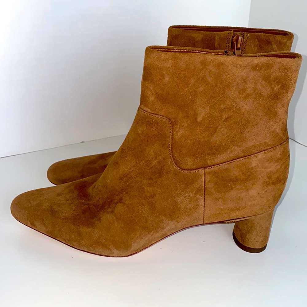 NWOT VINCE. golden brown suede bootie size 7